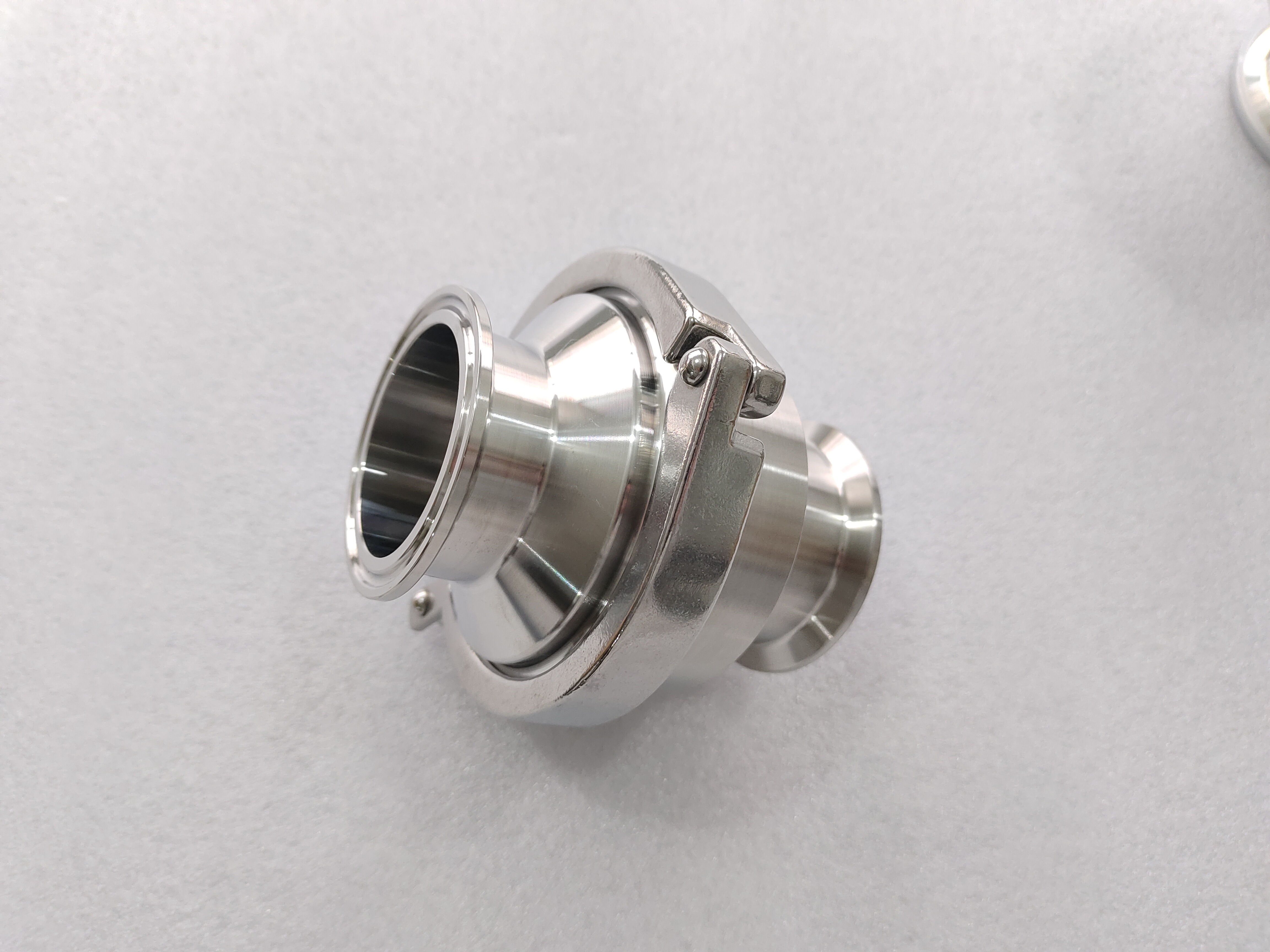 Обратный клапан (3)