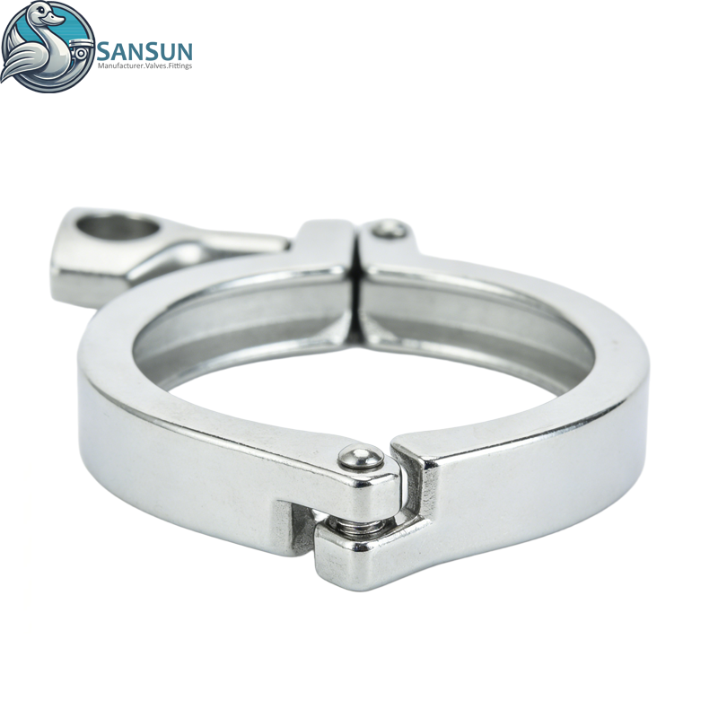 Одинарный тройной зажим для систем жидкостного охлаждения центров обработки данных